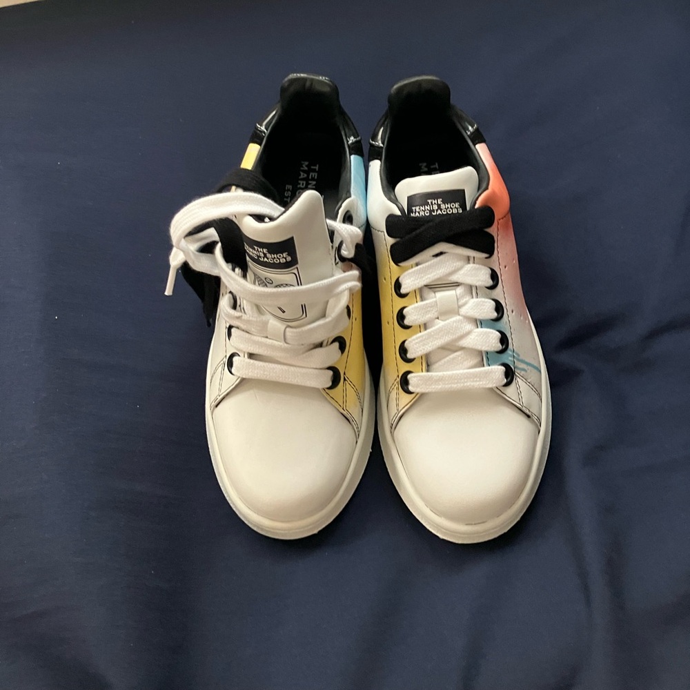 Brand New Marc Jacobs White and Yellow Sneakers with Classic Design.